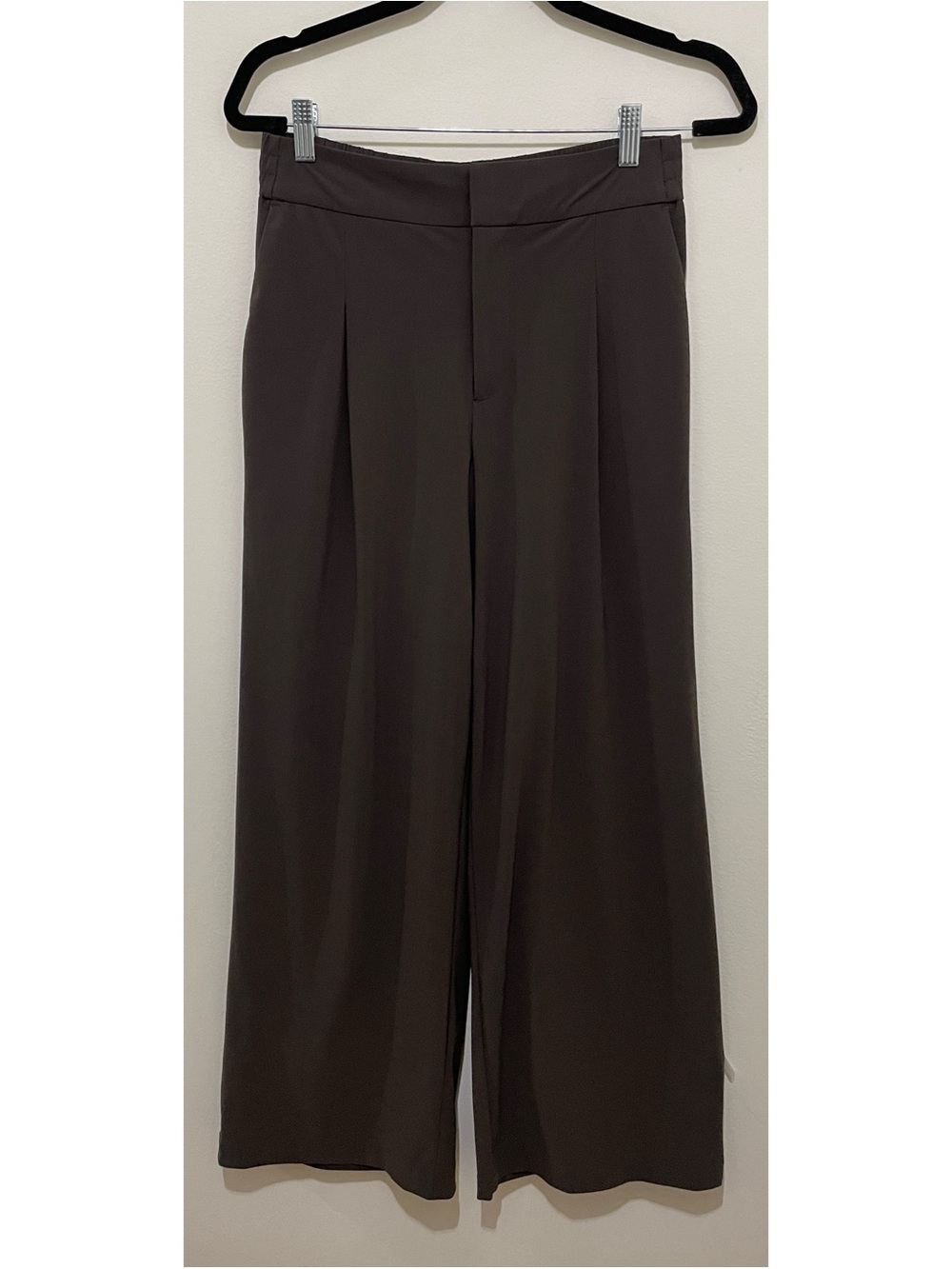 Athleta Wide Leg Pants in Dark Brown, SIze 4